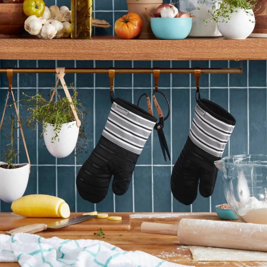 KitchenAid Albany Heat Resistant Oven Mitts Set of 2, 7x13 Inches, Beet Red Color for Baking and Cooking