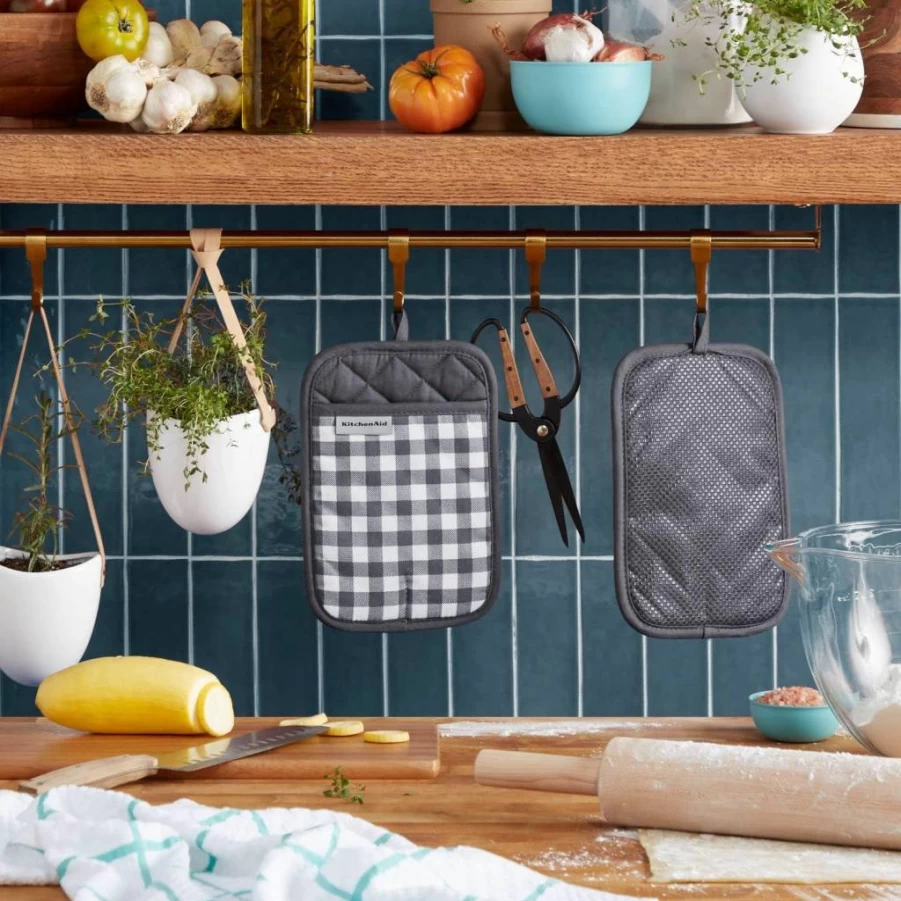 KitchenAid Pistachio Green Gingham Pattern Oven Mitts 2-Pack, 7x10 Inch Heat Resistant Pot Holders Set for Kitchen Baking & Cooking